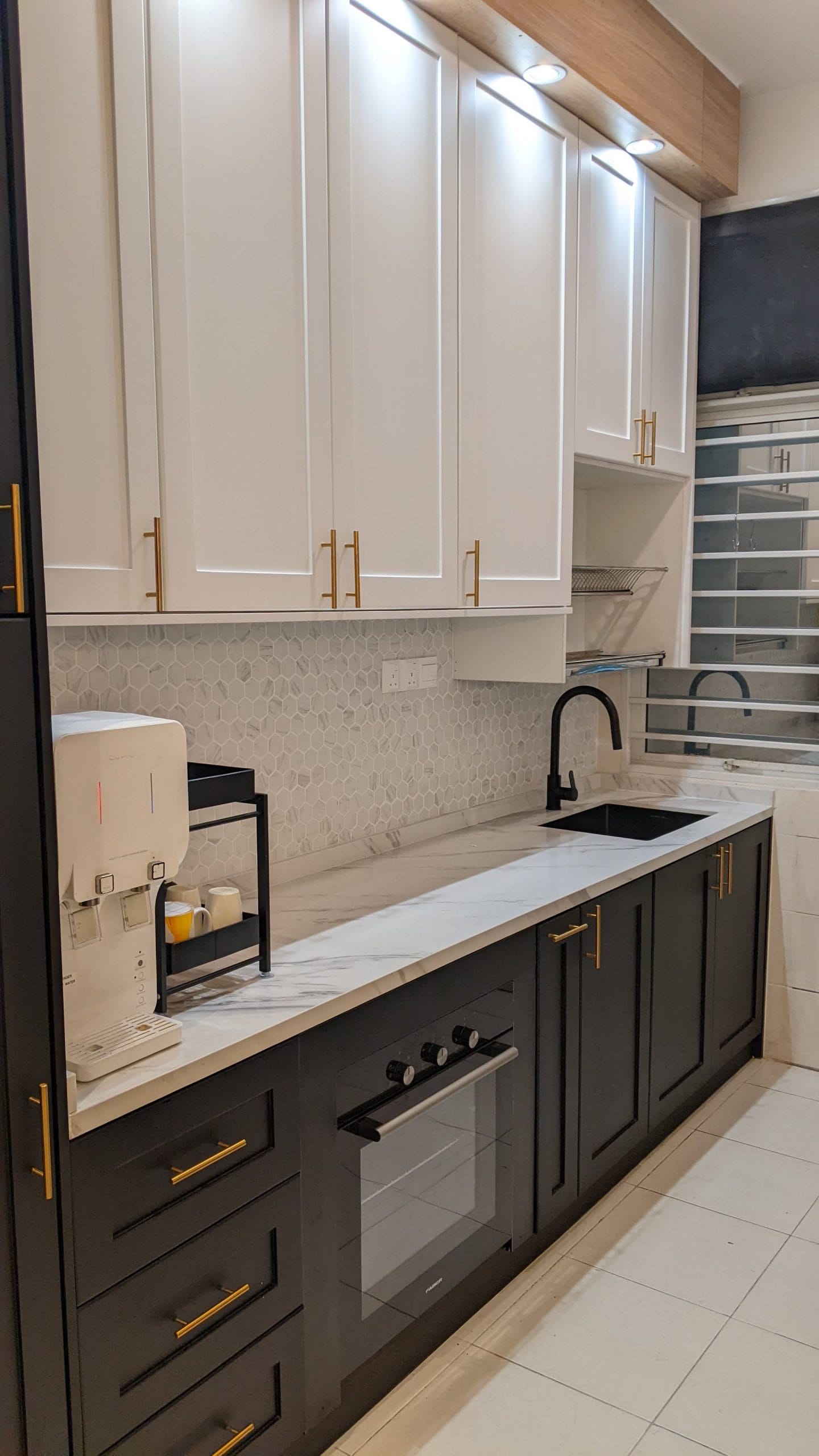 Dapur nyatoh dua warna