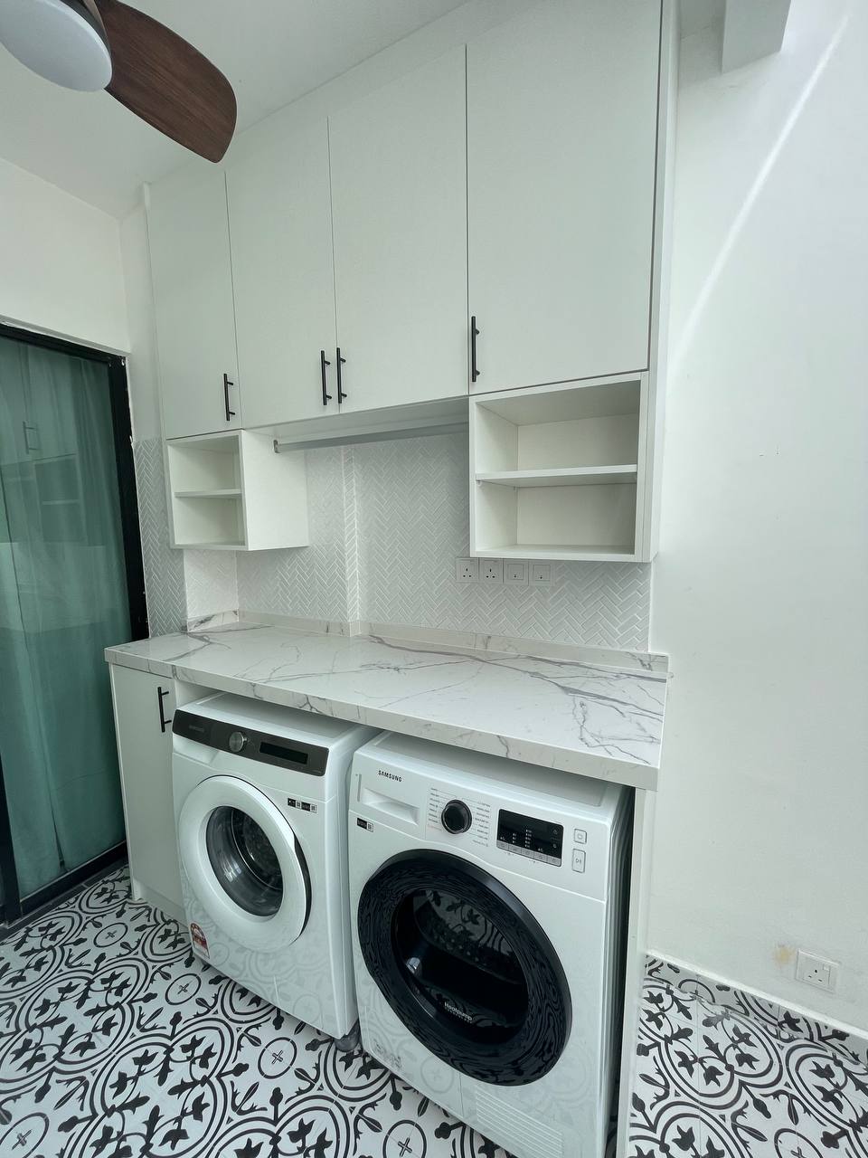 kabinet dapur nilai